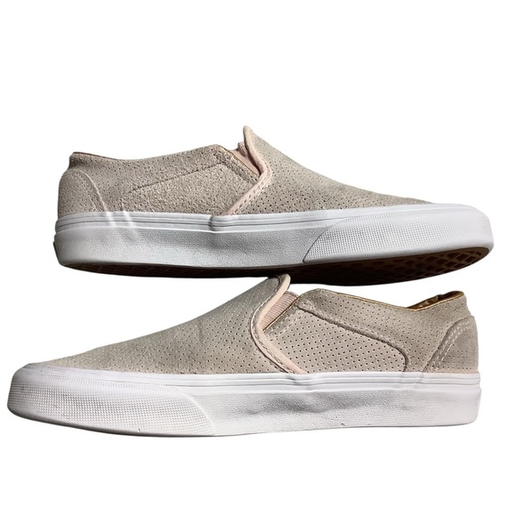 Vans Women's Beige Slip-On Sneakers, Size 7 - Picture 4 of 11